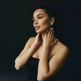 Heisse Mia Kalinda 24J