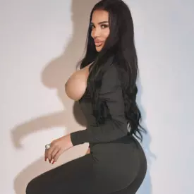 Heisse Mia Kalinda 24J