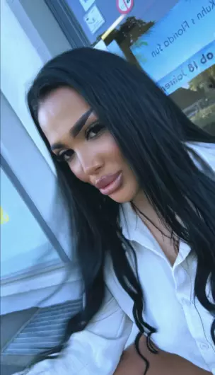 Heisse Mia Kalinda 24J